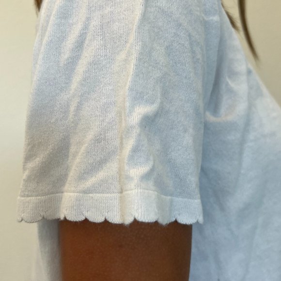 White Blouse with scalloped hemming, size Small - Picture 3 of 6